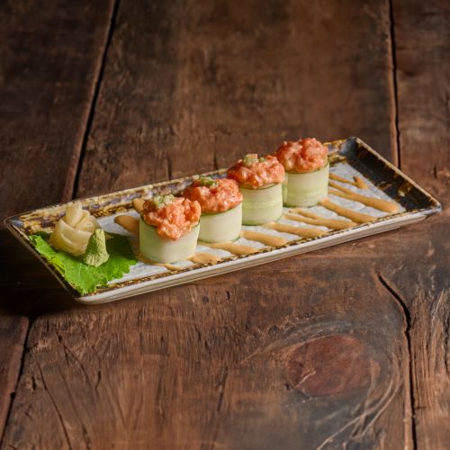 Spicy Salmon Roll Minced Salmon Roll With Cucumber